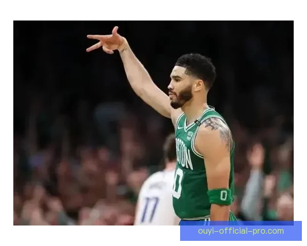 塔图姆用伤后恢复表现回应质疑 布朗透露队内会议达成一致决定以他为进攻核心